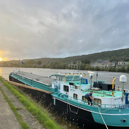 Bateau-hôtel La Peniche Necta