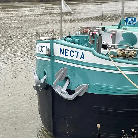 La Peniche Necta * Huy